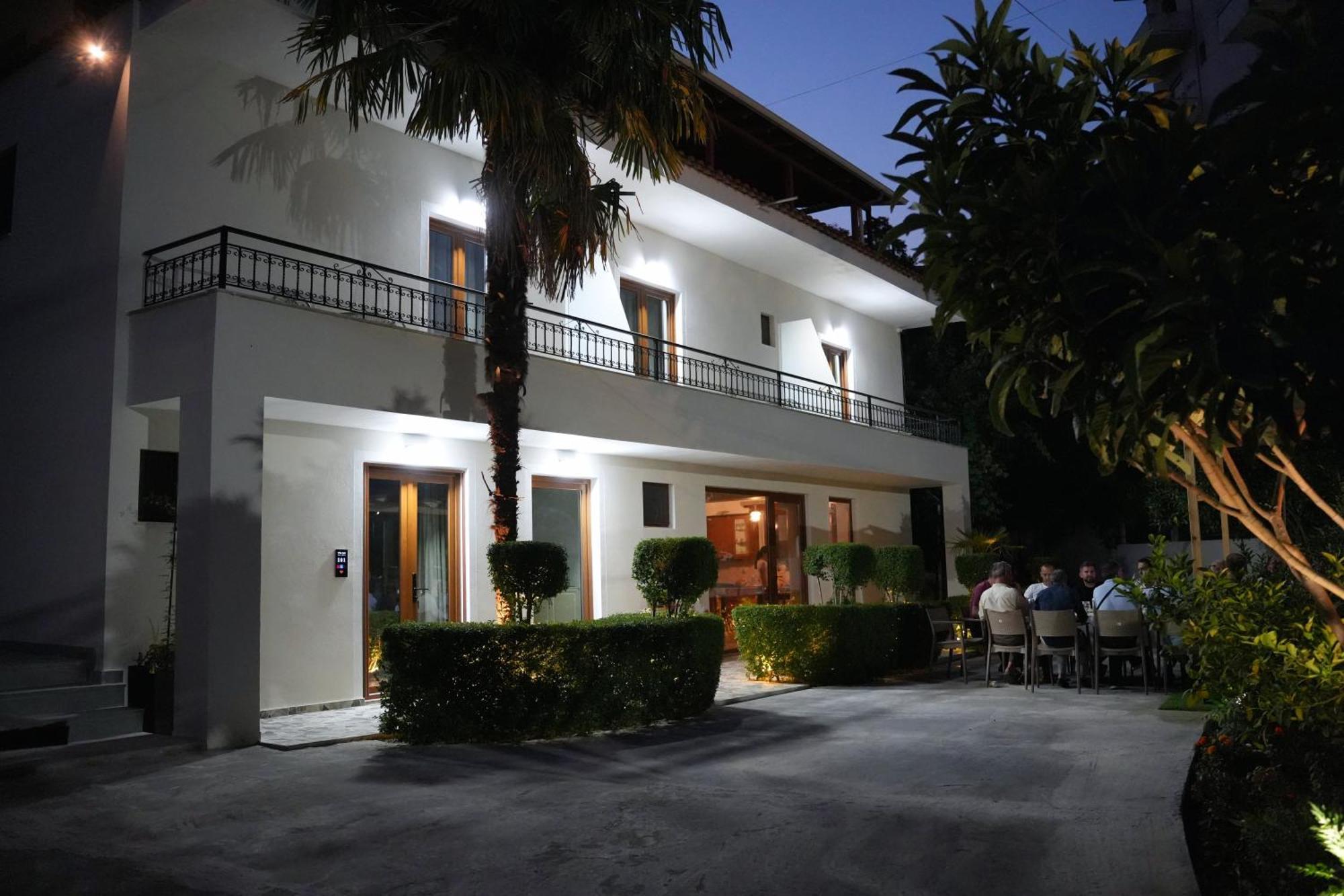 Villa Qeli Gjirokastër Eksteriør billede